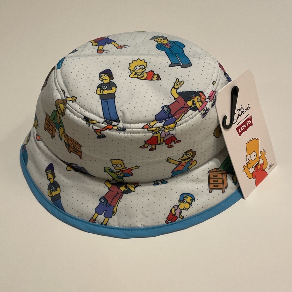 LEVI’S X THE SIMPSONS CHARACTERS COZY PUFFER BUCKET HAT (MEDIUM)